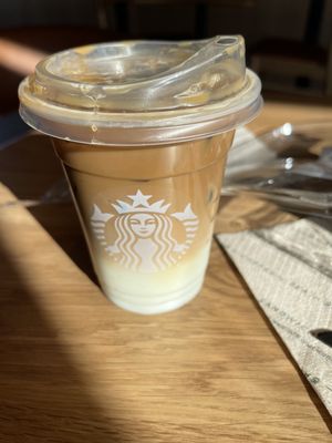 Iced caramel macchiato