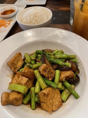 Thai Stir Fry- Fresh Asparagus & Black Shiitake Mushrooms