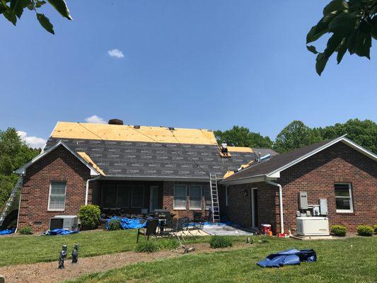 Britt & Britt Roofing