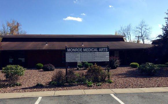 Monroe Medical Arts Exterior Sign where you can find Monroe Dental Arts in Suite 5.