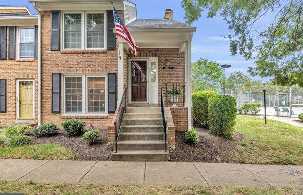 Found this perfectly located Arlington townhome for a retired Air Force client that was relocating from Europe to work at the Pentagon.