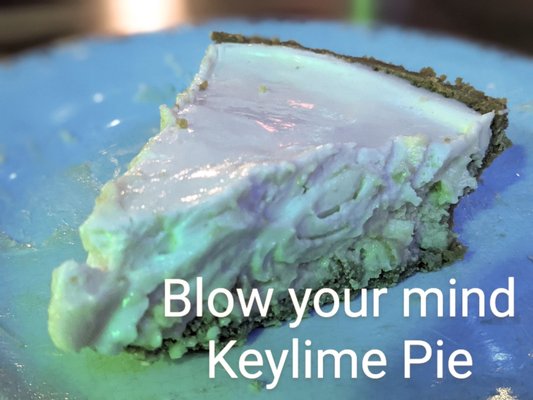 Smoooooth, dreamy keylime pie, perfect end to a perfect meal. (01/02/2021)