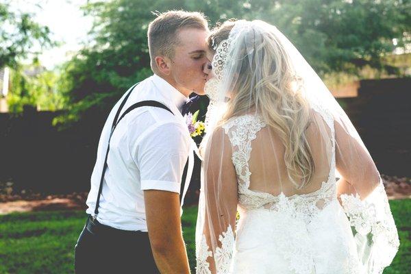 Gorgeous Wedding Photo of Justin & Lisa