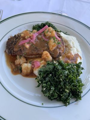 Local Catch Flounder w/ grits and kale salad