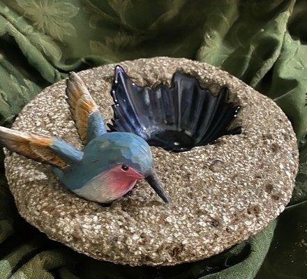 Hummingbird Birdbath