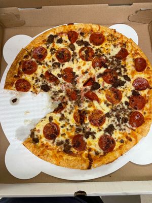 Large pepperoni and hamburger pizza!