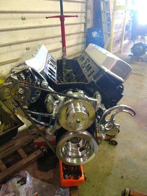 Complete rebuild of a 454 Chevy engine