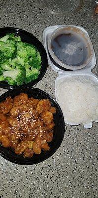 Sesame Chicken & broccoli.