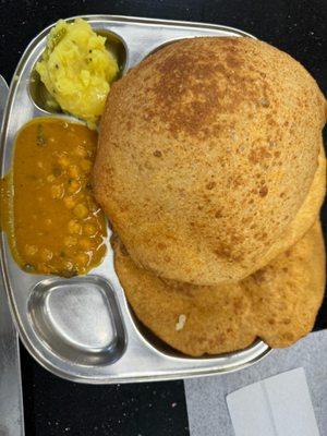 Poori with Chole