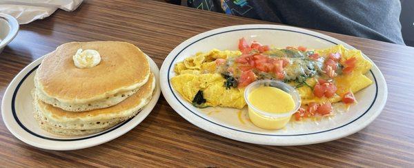 Spinach & Mushroom Omelette with Original Buttermilk Pancakes