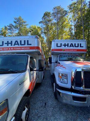 We have 10 foot, 15 foot, 20 foot, and 26 foot trucks ready for rental!