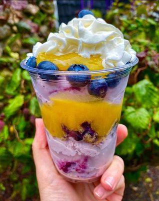 Lemon Blueberry sundae