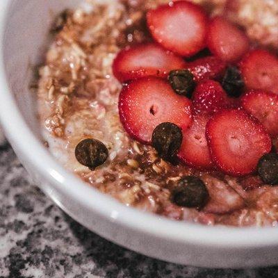 Chocolate Strawberry Oats