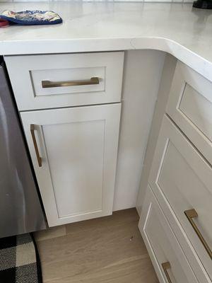 Cabinet door/opening too small to useful.