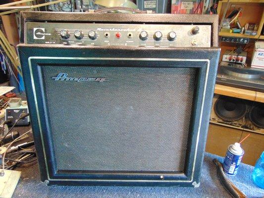 Vintage Ampeg if for repairs.