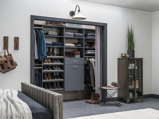 Naples Reach In Closet