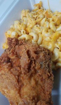 Mac and cheese with fried chicken