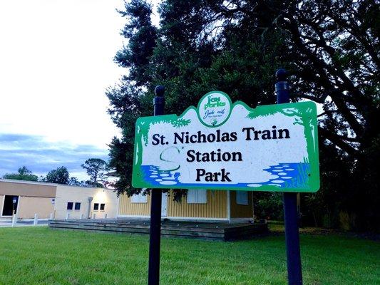 St. Nicholas Train Station Park