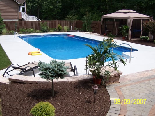 Turnersville, NJ pool of Davis Landscaping and Hardscaping