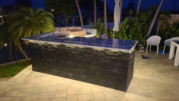 outdoor kitchens with charcoal grills_5