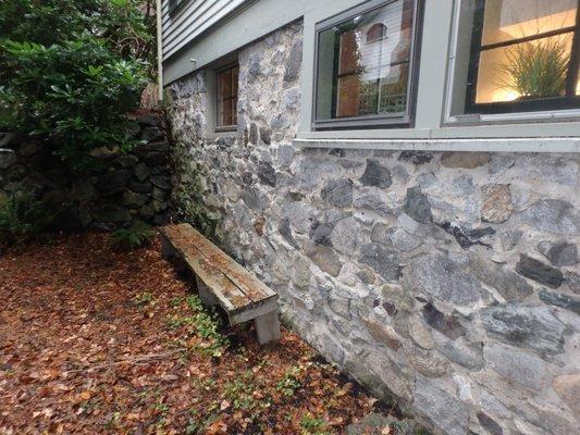 Stone foundations are no longer common in our area, however every once in a while we get an opportunity to inspect a few.