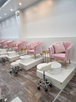 Cute pedi stations