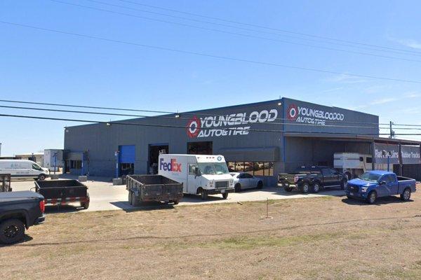 Youngblood Auto & Tire - Buda