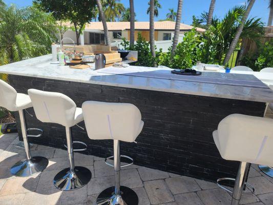 outdoor kitchens with charcoal grills_6