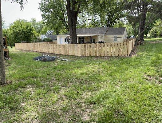 Picket or privacy fence? We do all kinds of fences. We offer free demolition and removal making us the best Fence Contractors in KC.