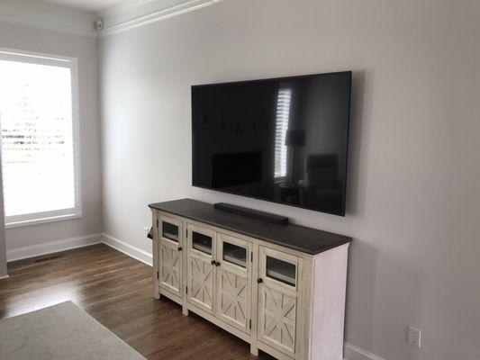 75" flat screen wall mounted plus hide wires