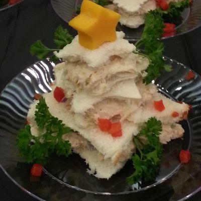 chicken salad Christmas tree sandwich