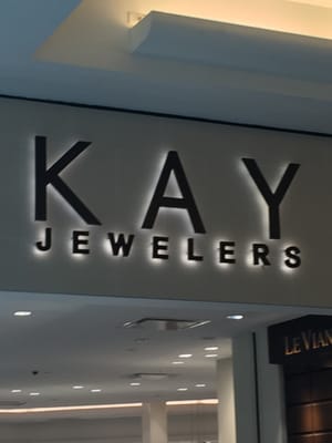 KAY Jewelers Braintree -- South Shore Plaza : 250 Granite Street / Route 37, Braintree             Storefront