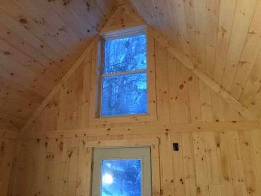 Prefinished t&G lakeside cabin