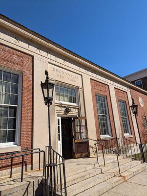 Bronxville Public Library