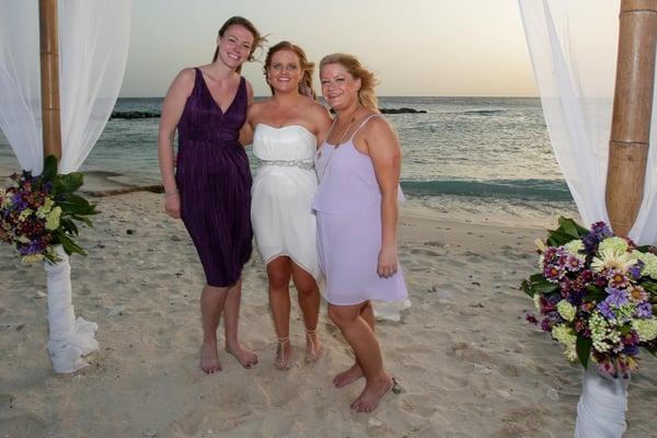 I'm the one in the middle with an amazing tan by Mina!