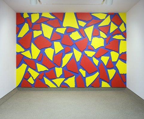 Sol LeWitt Red and yellow styrofoam on a blue wall, December 1995, December 1995 Blue painted wall and red and yellow painted styrofoam Dime