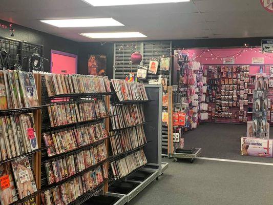 Magazines, DVDS, toy room with variety of choices, and wigs