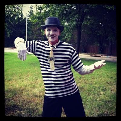 Tom the mime