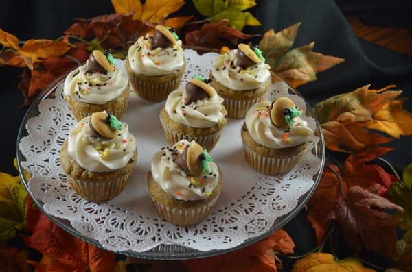 Pumpkin Spice cupcakes these are so good...