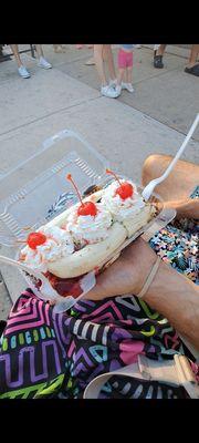 Amazing Banana split! You get to choose the flavors and toppings!!!