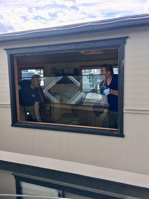 Double pane insulated glass replacement in Seattle.