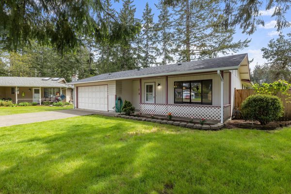 Oak Park, Shelton WA home sold in 7 days. Looking to buy or sell a home? Give me a call, I'd love to help! 253-376-1307