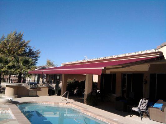 Retractable Awning Shading summer conditions for pool. Call today 480-894-0028