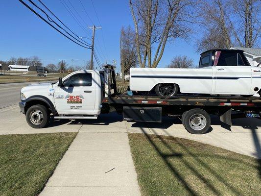 Thank you Twin Brothers Auto Glass and Window Tinting for trusting us with gorgeous personal truck..