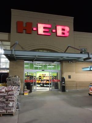 Much like the sign this HEB is missing somethings that it's mega sister stores stock.