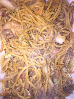 Best house Lo mein I've had. I always order extra beef and shrimp.