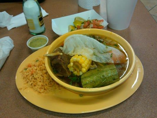 Caldo de res para el frioito.  Mexican beef Stew goes great with the cool weather