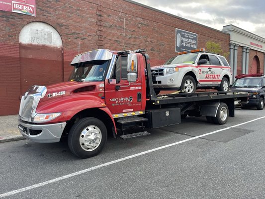 24/7  towing services