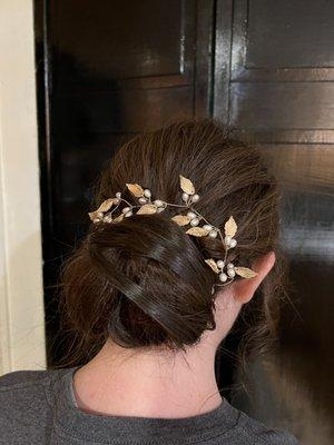 Elegant bun for wedding reception