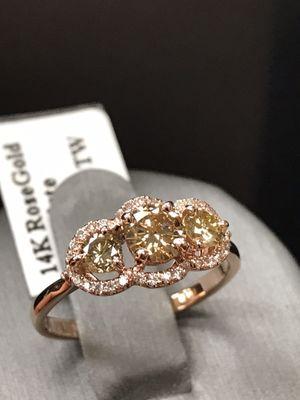 Chocolate diamond in 14k rose gold.